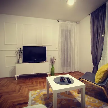 Lea Apartament