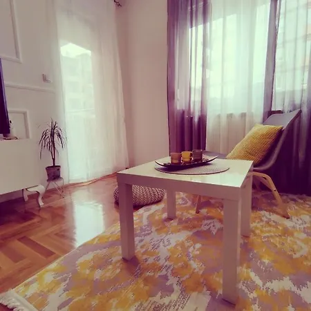 Apartament Lea *
