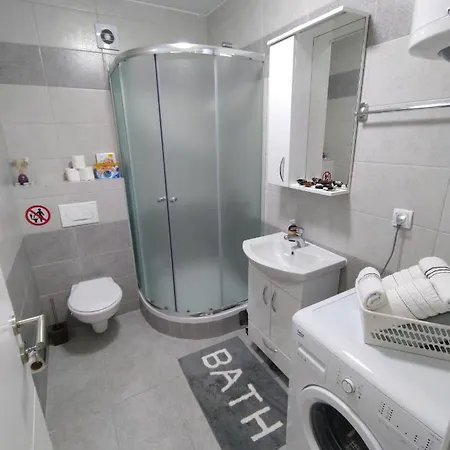 Lea Apartament *