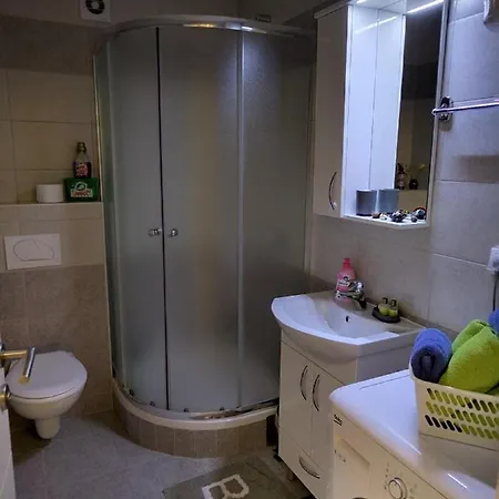 Lea Apartament *