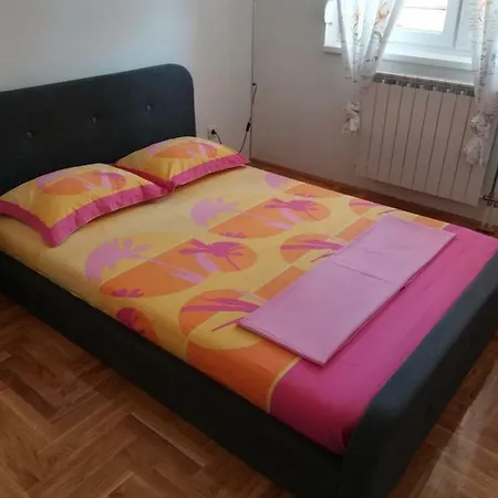 Lea Apartament *