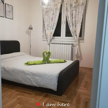 Lea Apartament *